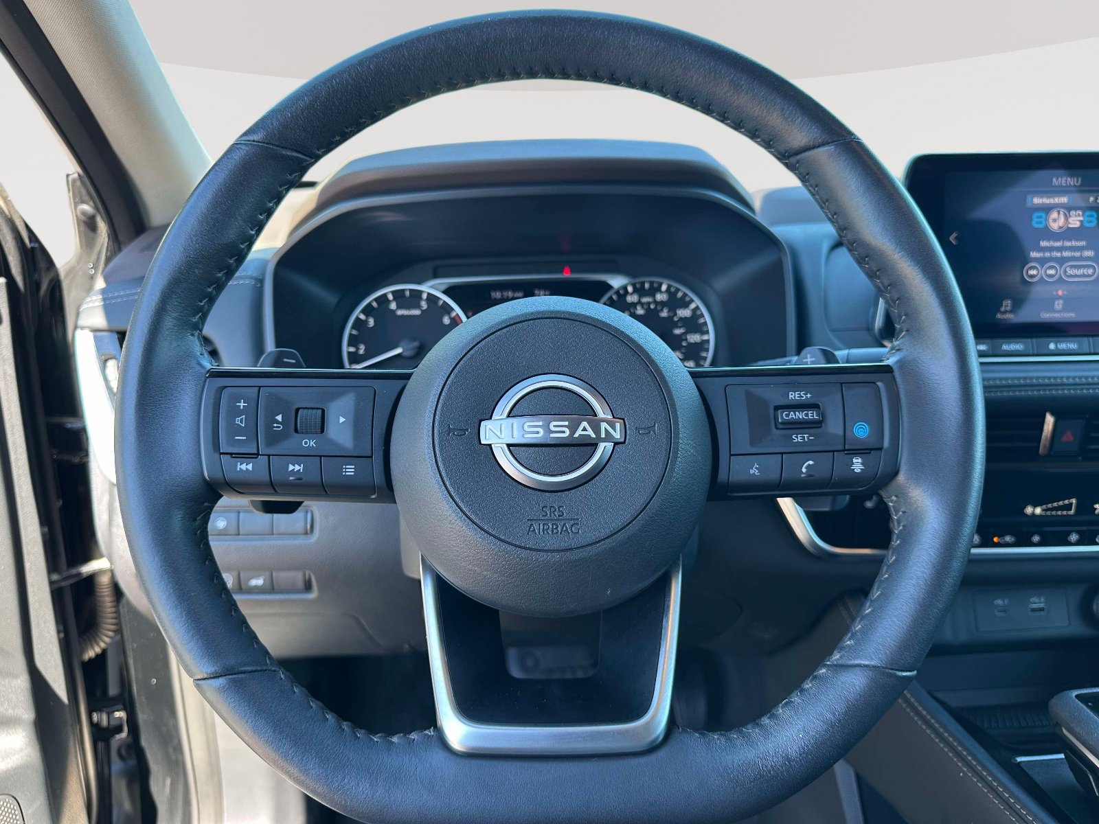 Used 2023 Nissan Rogue SL FWD image 14