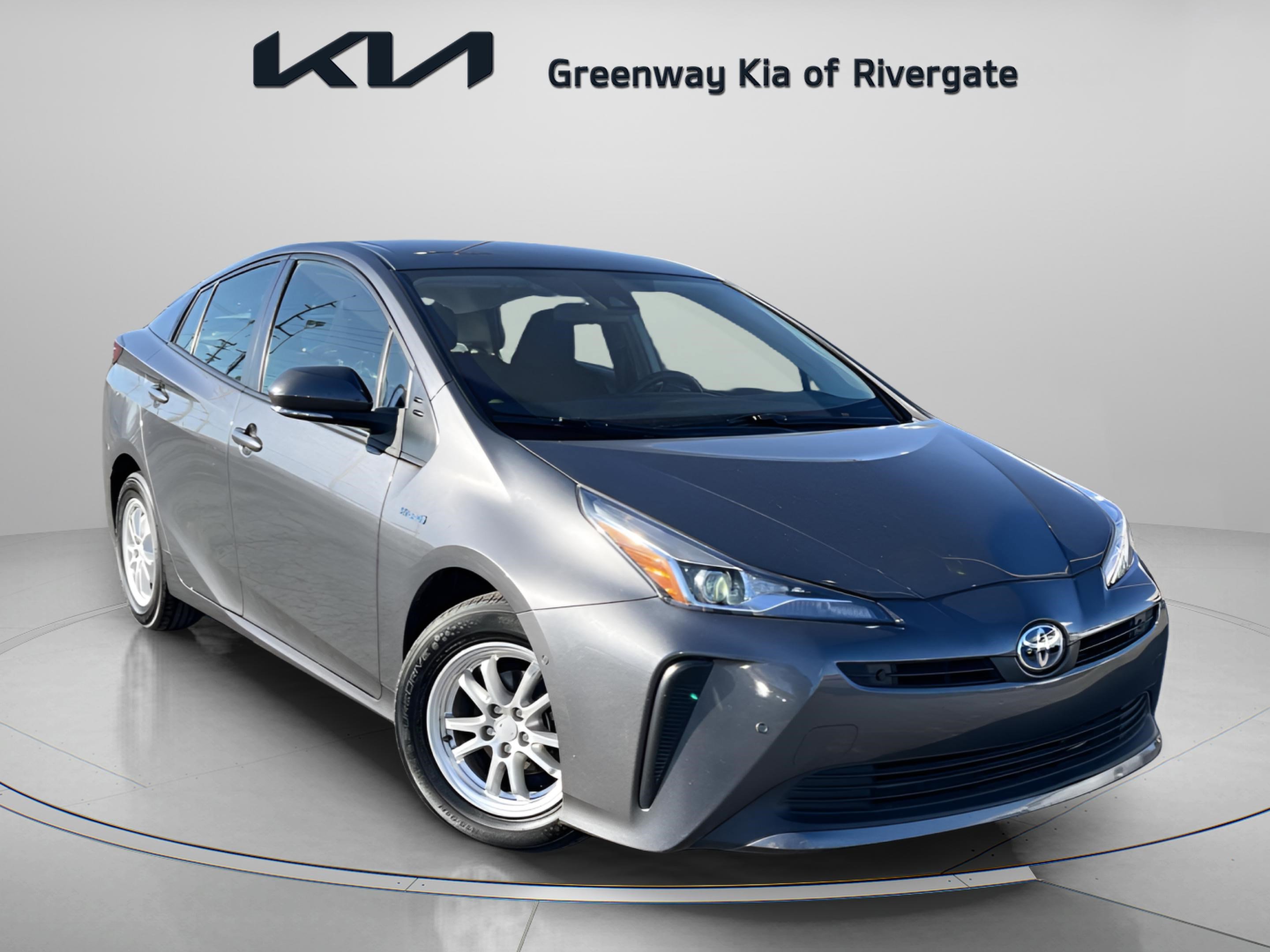 Used 2022 Toyota Prius L Eco