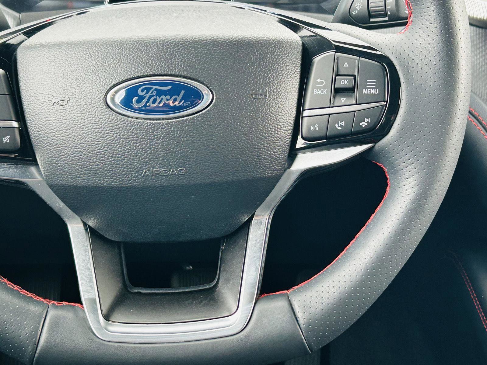 Used 2025 Ford Explorer ST-Line w/ Premium Package AWD/4WD image 25