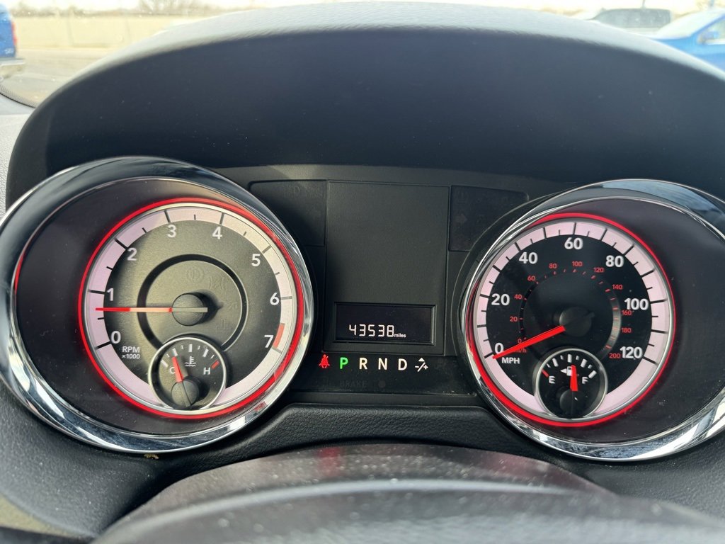 Used 2019 Dodge Grand Caravan SXT w/ Driver Convenience Group image 11