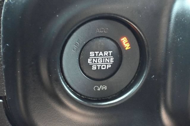 Used 2020 Jeep Gladiator Overland AWD/4WD image 24