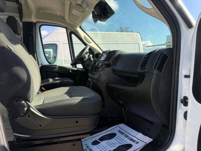 Used 2023 RAM ProMaster 3500 FWD image 7