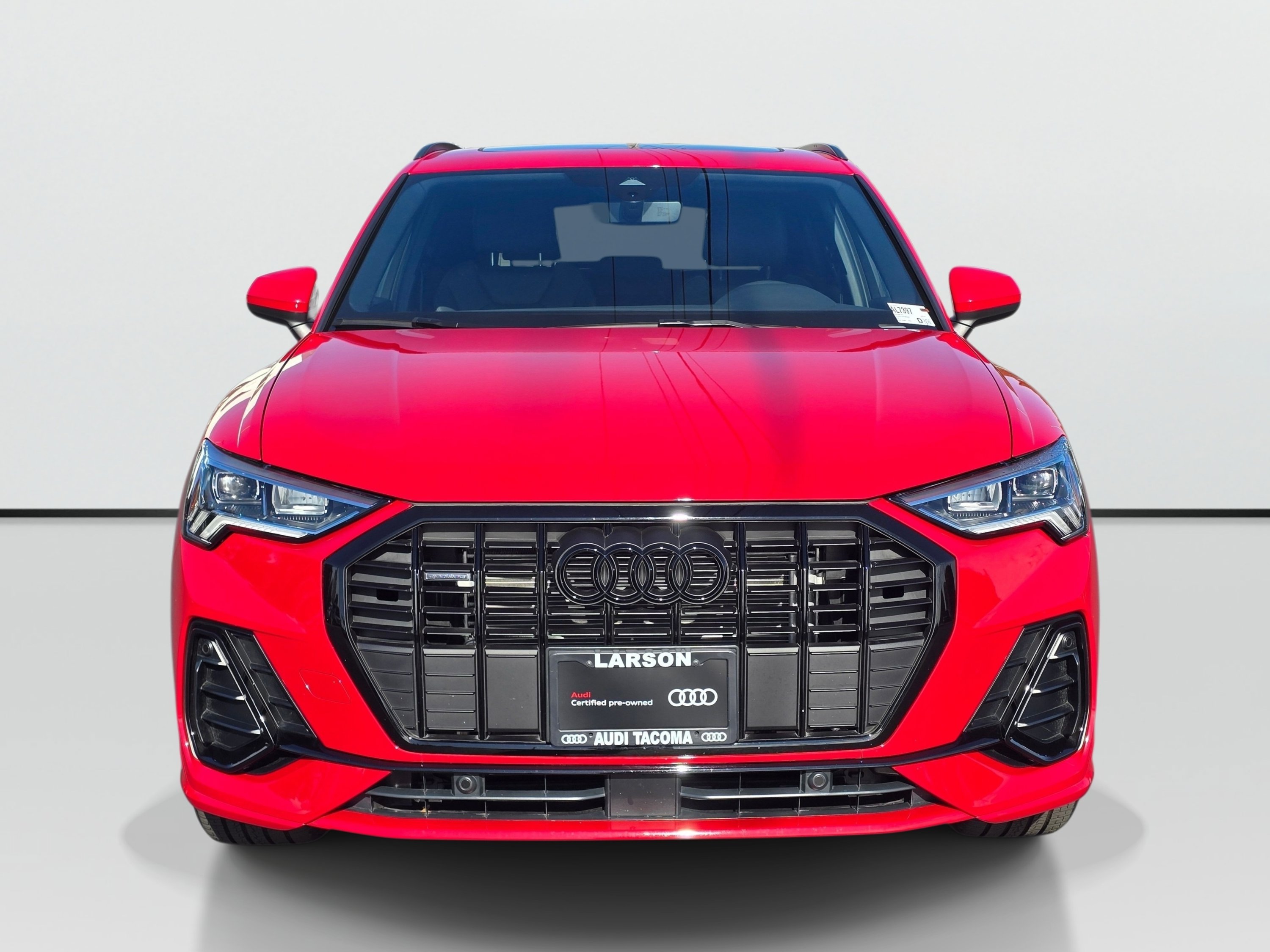 Certified 2025 Audi Q3 2.0T Premium AWD/4WD image 8