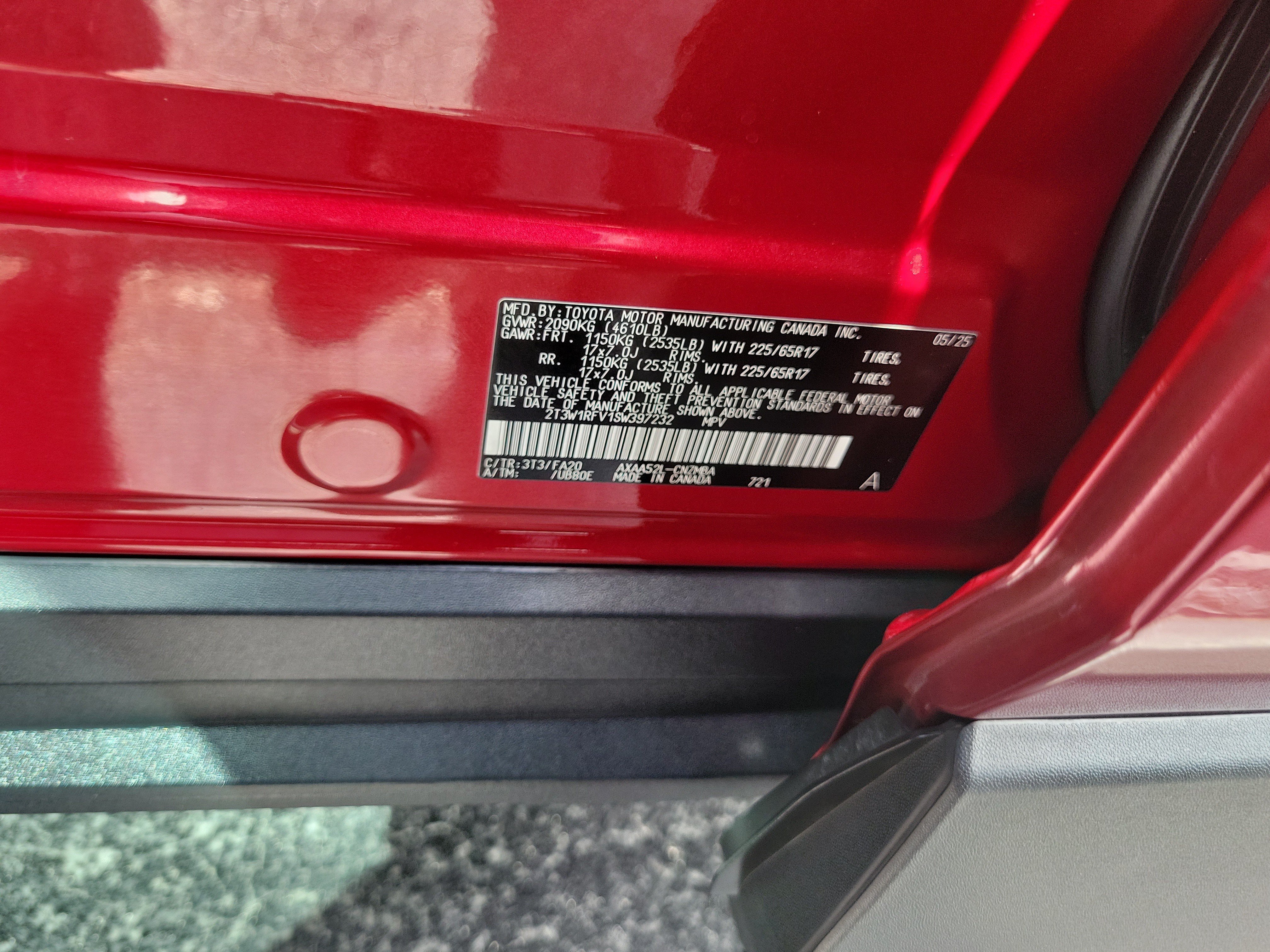 Used 2025 Toyota RAV4 XLE w/ Convenience Package FWD image 29