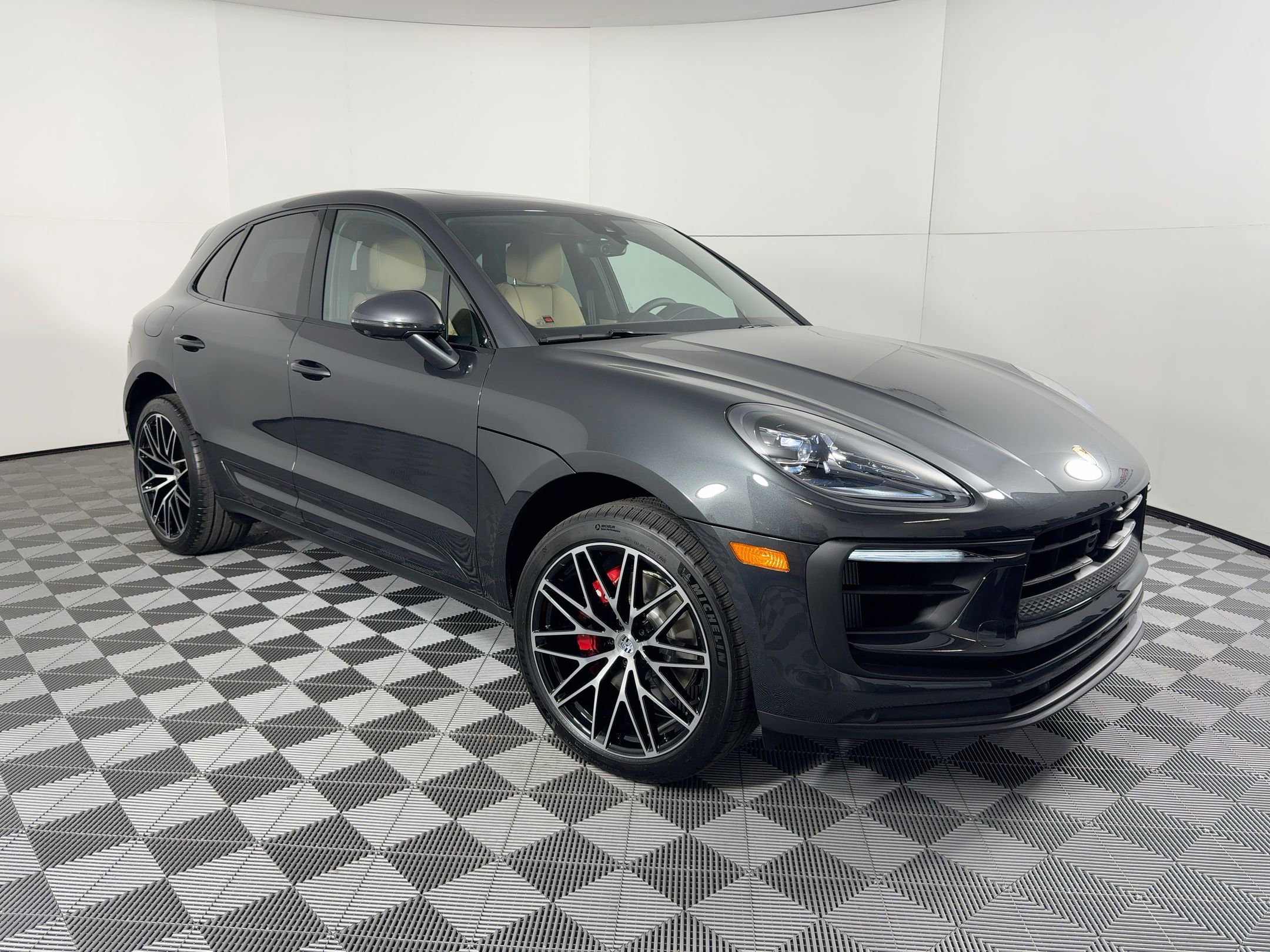 Used 2026 Porsche Macan S image 7