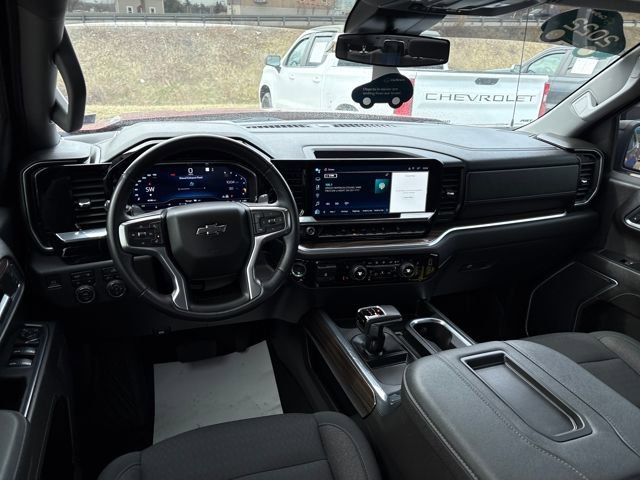 Certified 2022 Chevrolet Silverado 1500 RST AWD/4WD image 12