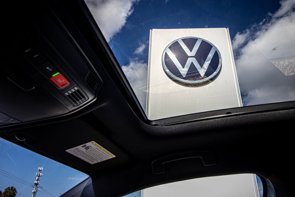 New 2026 Volkswagen Jetta GLI Autobahn image 2