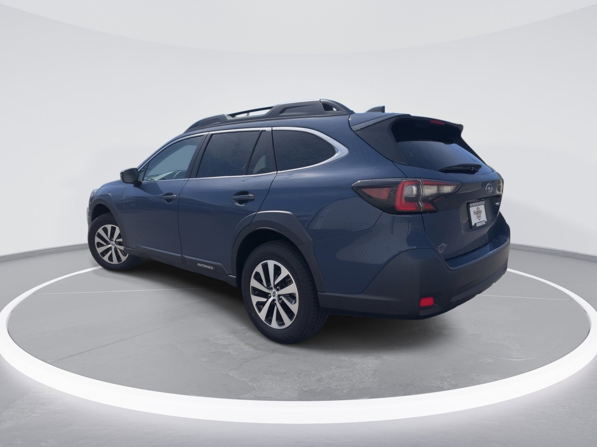 Used 2023 Subaru Outback Premium AWD/4WD image 7