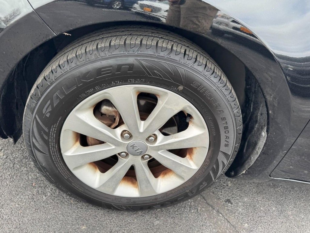 Used 2013 Kia Rio EX w/ Convenience Pkg image 7