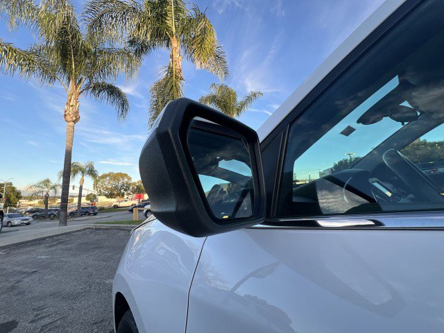 Used 2023 Chevrolet Equinox LT image 19