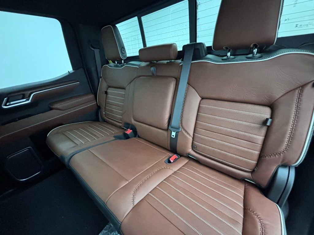 New 2026 GMC Sierra 1500 Denali Ultimate w/ LPO, Black Badging Package image 47