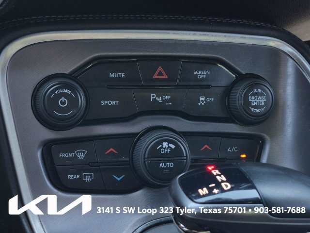 Used 2019 Dodge Challenger R/T w/ Driver Convenience Group RWD image 35