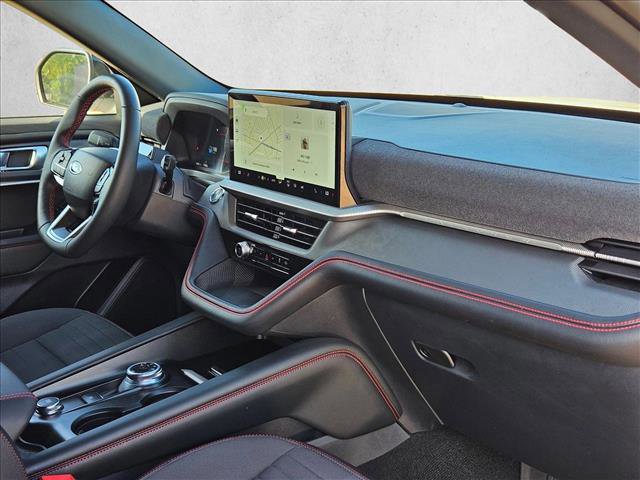 Used 2025 Ford Explorer ST-Line image 23