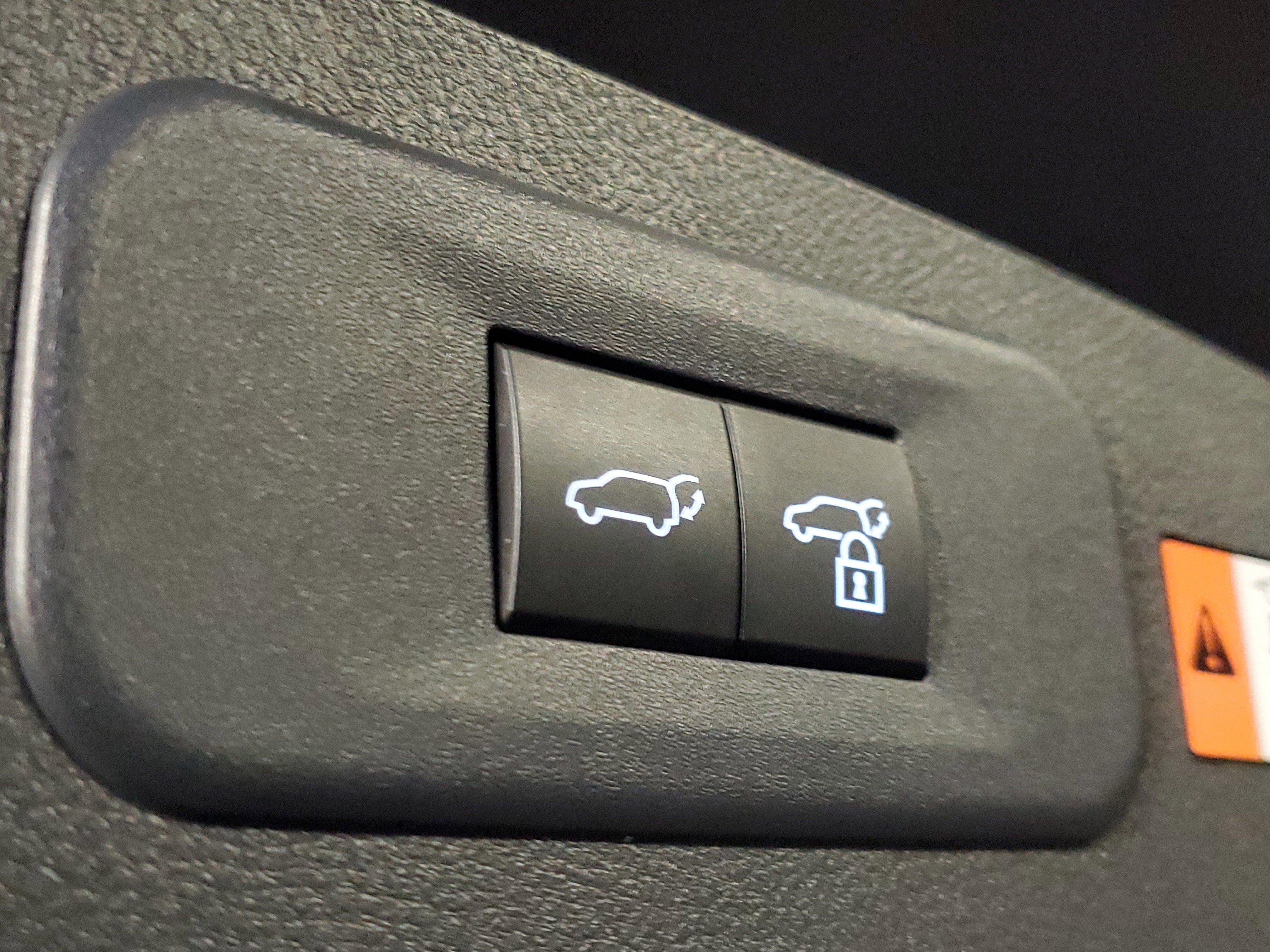 Certified 2025 Lexus NX 250 FWD w/ Premium Package image 9