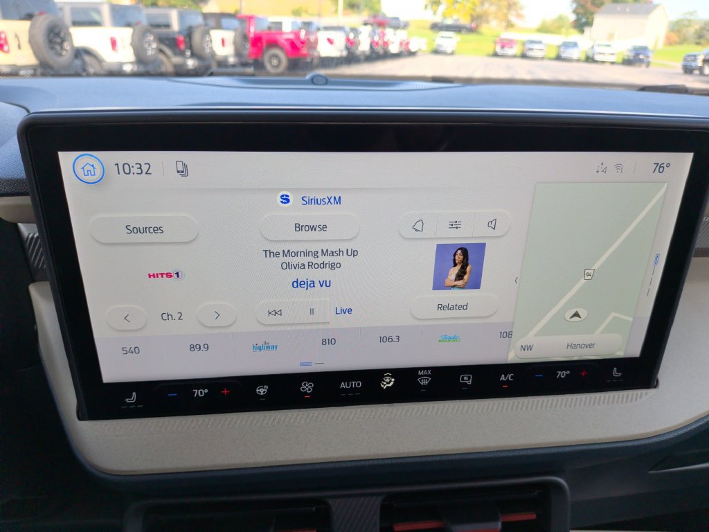 New 2026 Ford Maverick Lariat AWD/4WD image 21
