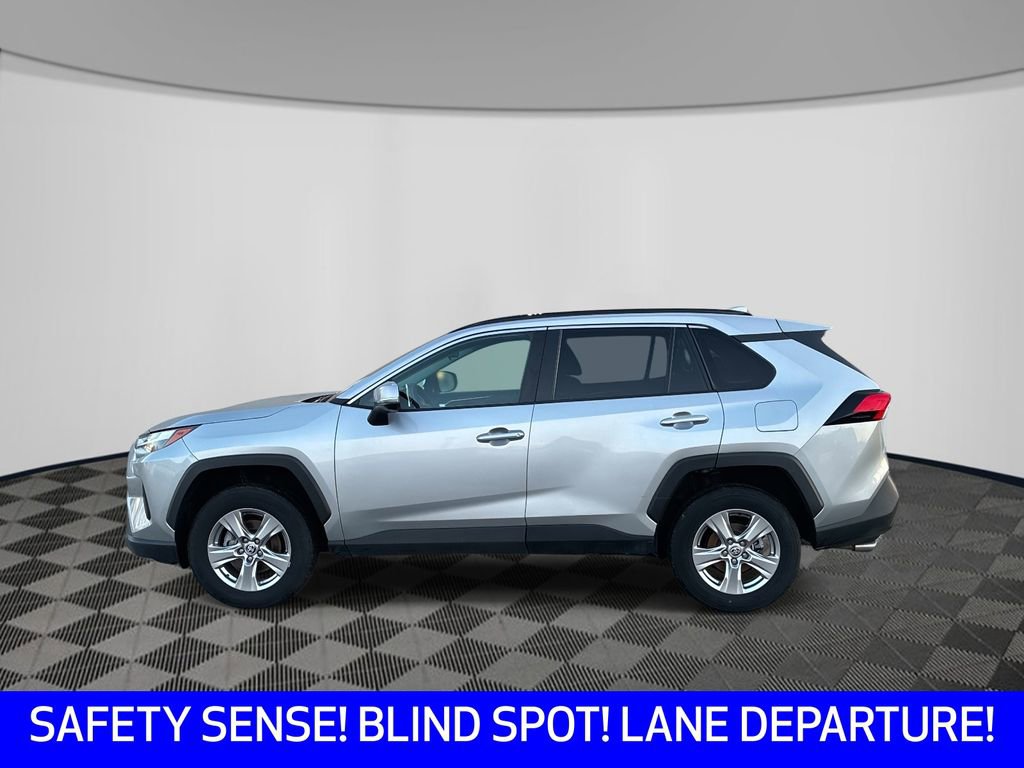 Used 2023 Toyota RAV4 XLE image 4