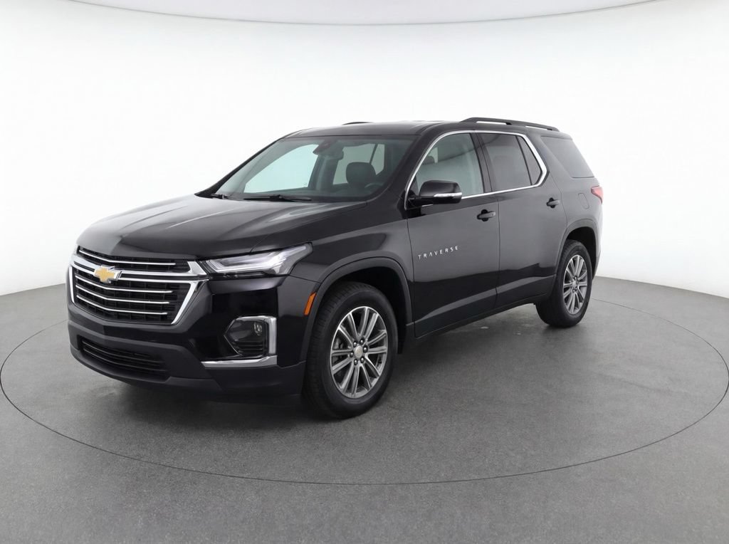 Used 2023 Chevrolet Traverse LT