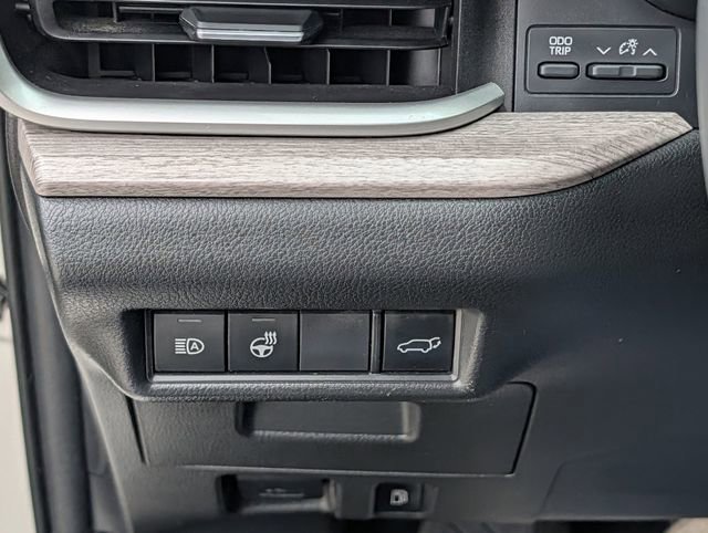 Used 2024 Toyota Grand Highlander AWD image 23
