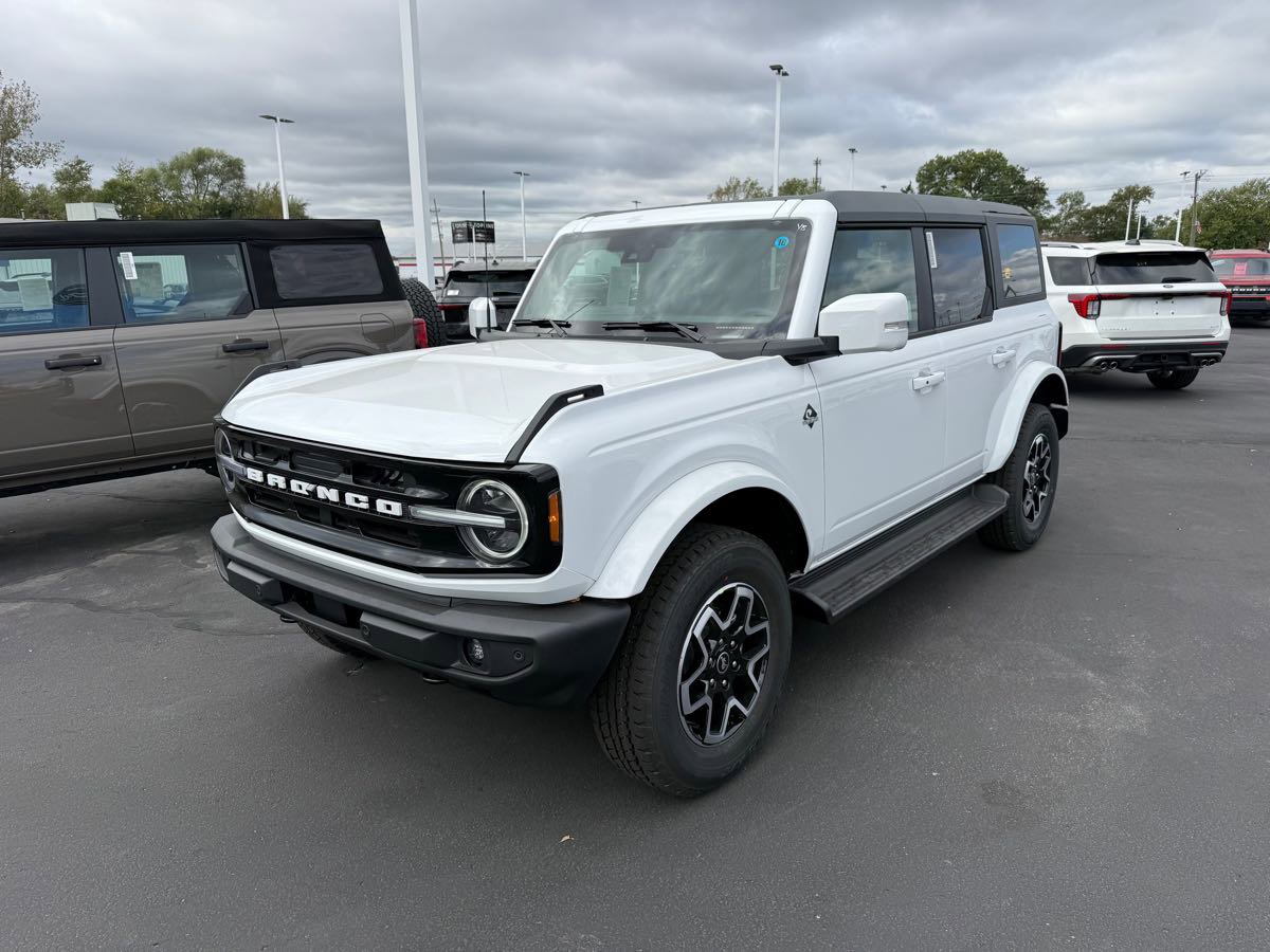 New 2025 Ford Bronco Outer Banks