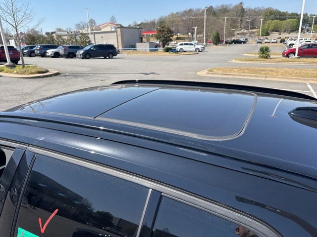 Used 2020 Volvo XC40 T5 R-Design w/ Protection Package image 8