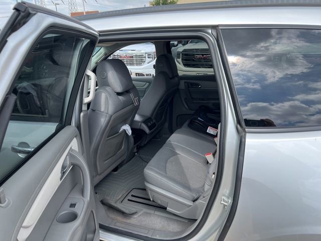 Used 2017 Chevrolet Traverse LS FWD image 10