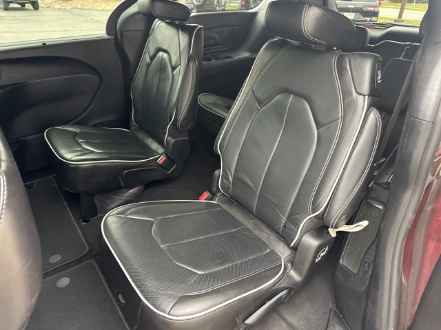 Used 2022 Chrysler Pacifica Limited w/ S Appearance Package image 18