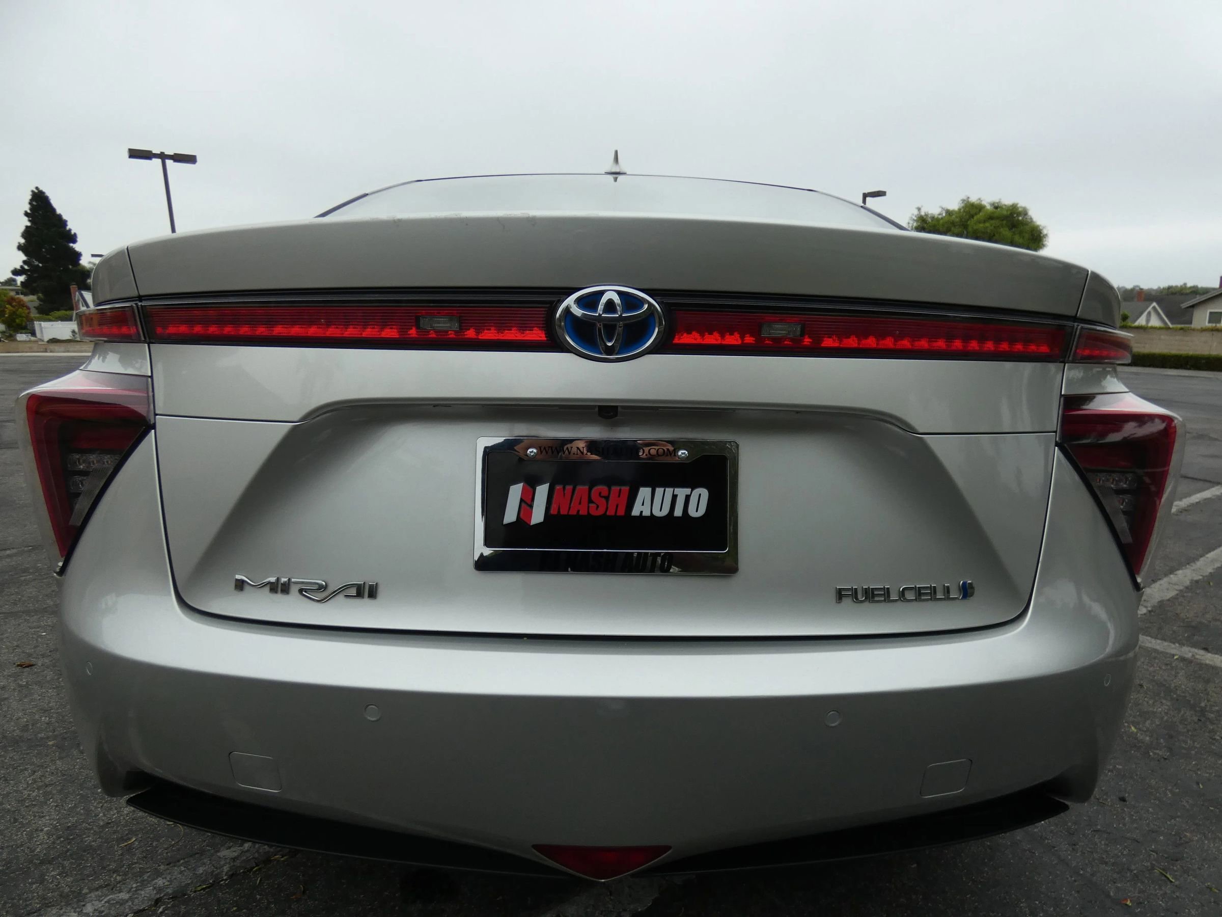 Used 2019 Toyota Mirai image 9