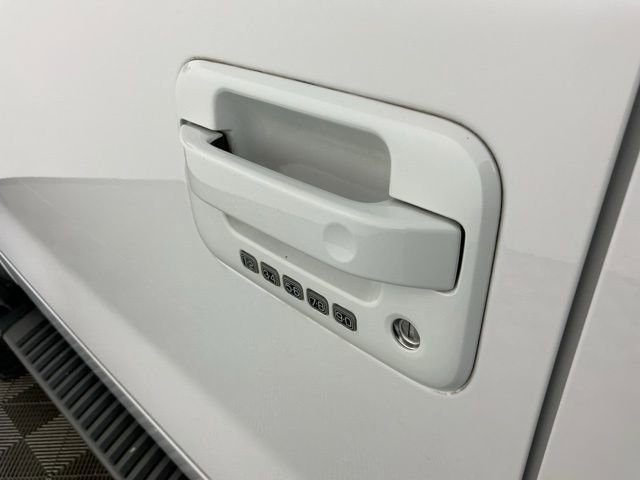 Used 2012 Ford F150 FX4 w/ FX Luxury Pkg AWD/4WD image 11