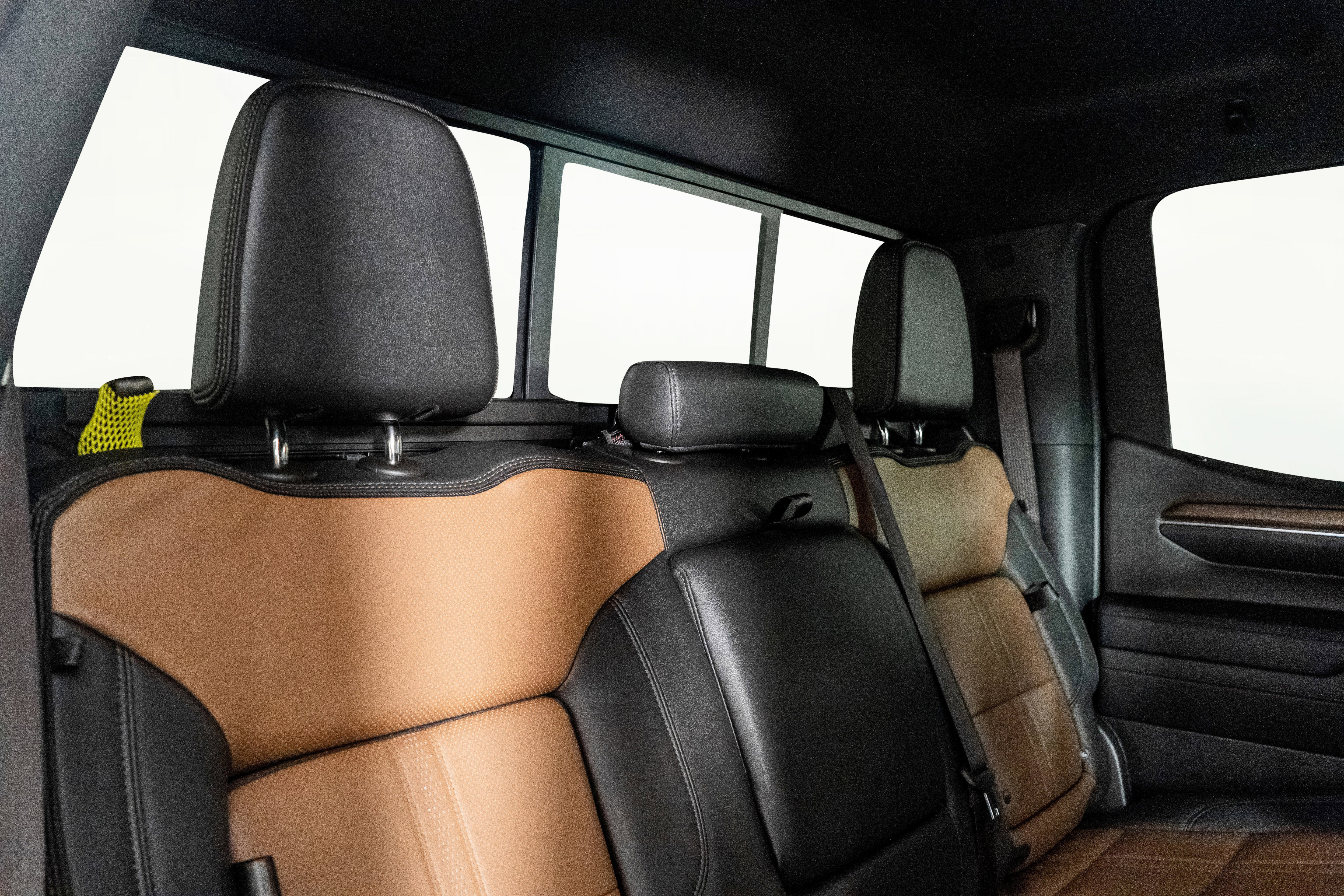 Used 2023 Chevrolet Silverado 1500 High Country w/ Technology Package image 28