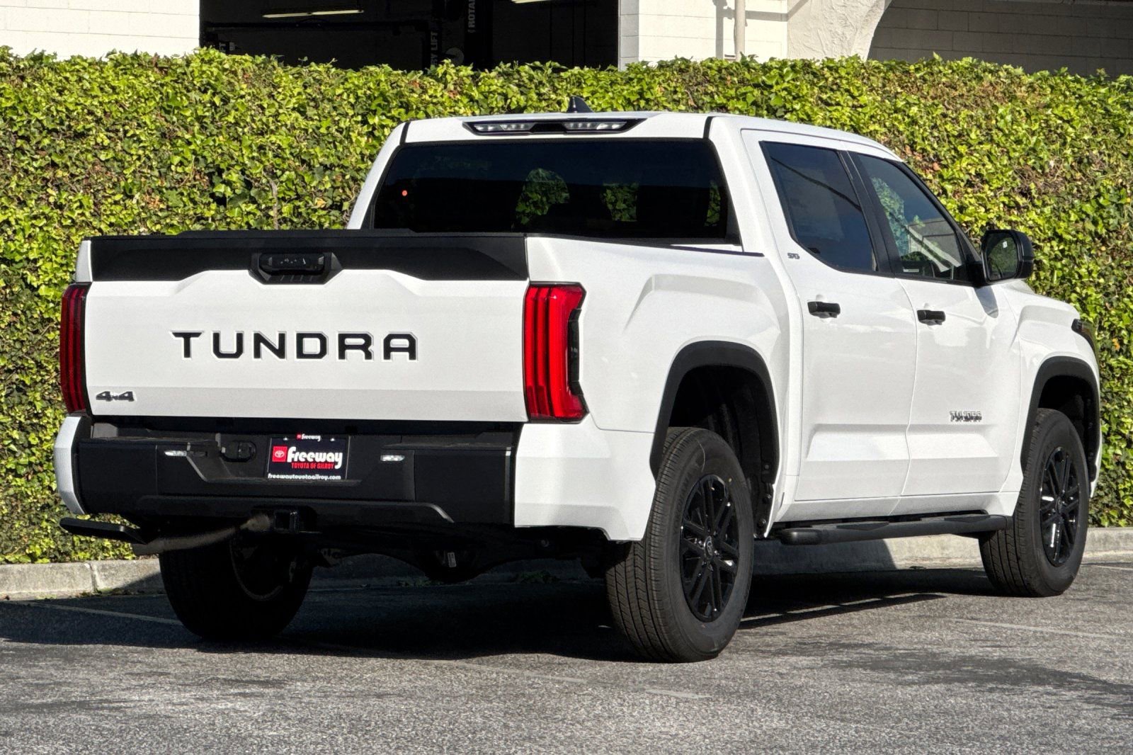 New 2026 Toyota Tundra SR5 image 4