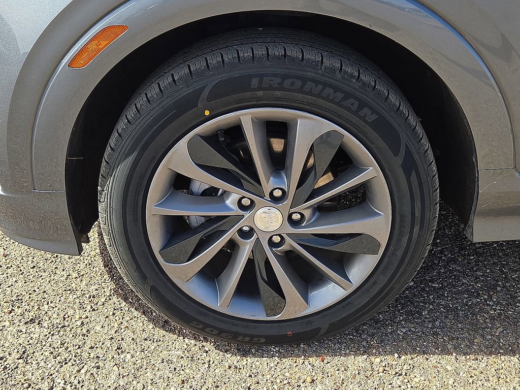 Used 2021 Buick Encore GX Select w/ Sport Touring Package image 10