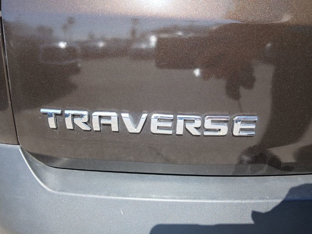 Used 2019 Chevrolet Traverse LT FWD image 4