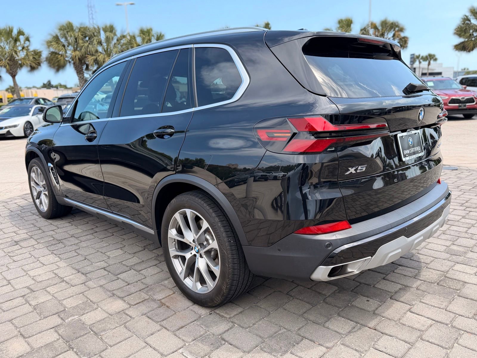 Certified 2024 BMW X5 sDrive40i w/ Parking Assistance Package RWD image 11