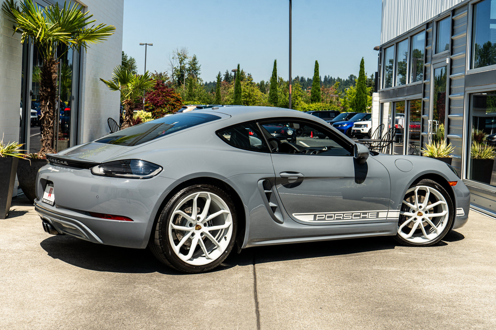 Used 2024 Porsche 718 Cayman RWD image 7