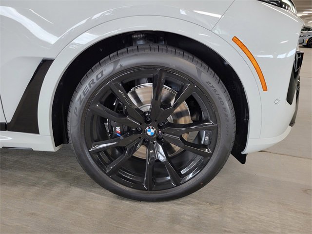 New 2026 BMW X7 M60i image 4
