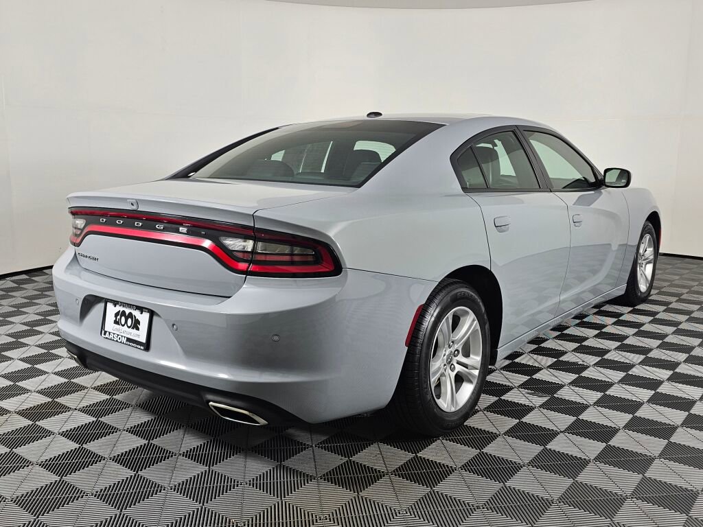 Used 2021 Dodge Charger SXT w/ Leather Interior Group image 3