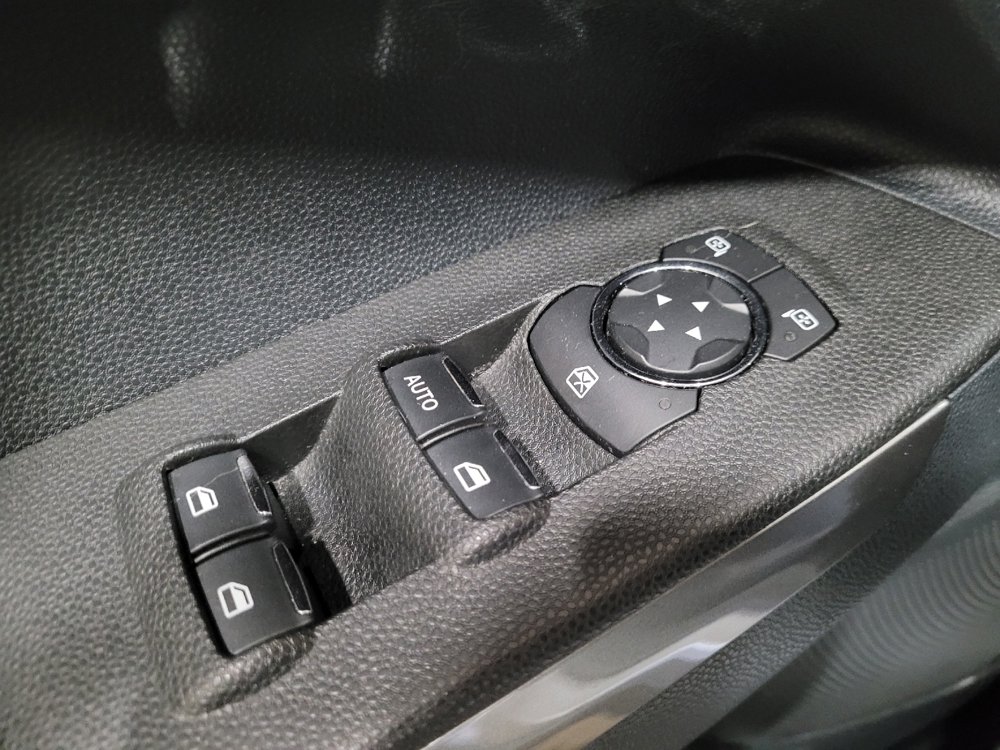 Used 2018 Ford EcoSport SE w/ SE Convenience Package FWD image 27