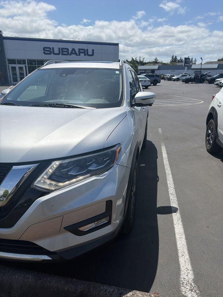 Used 2017 Nissan Rogue SL w/ SL HEV Premium Package