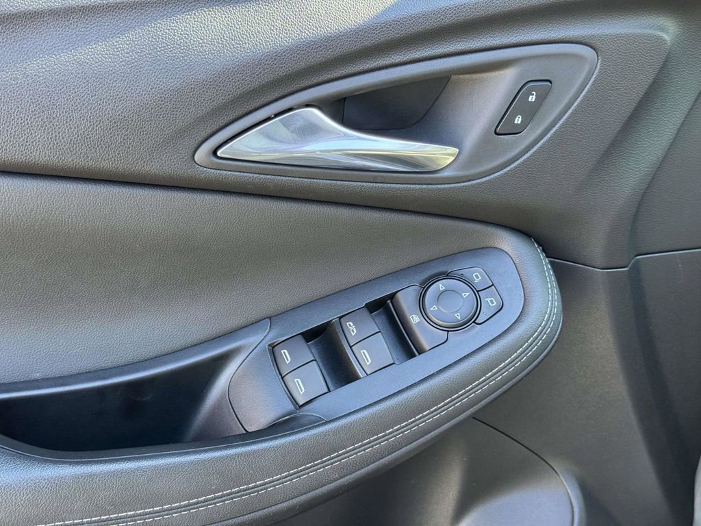 Used 2023 Buick Encore GX Preferred w/ Cold Weather Comfort Package image 19