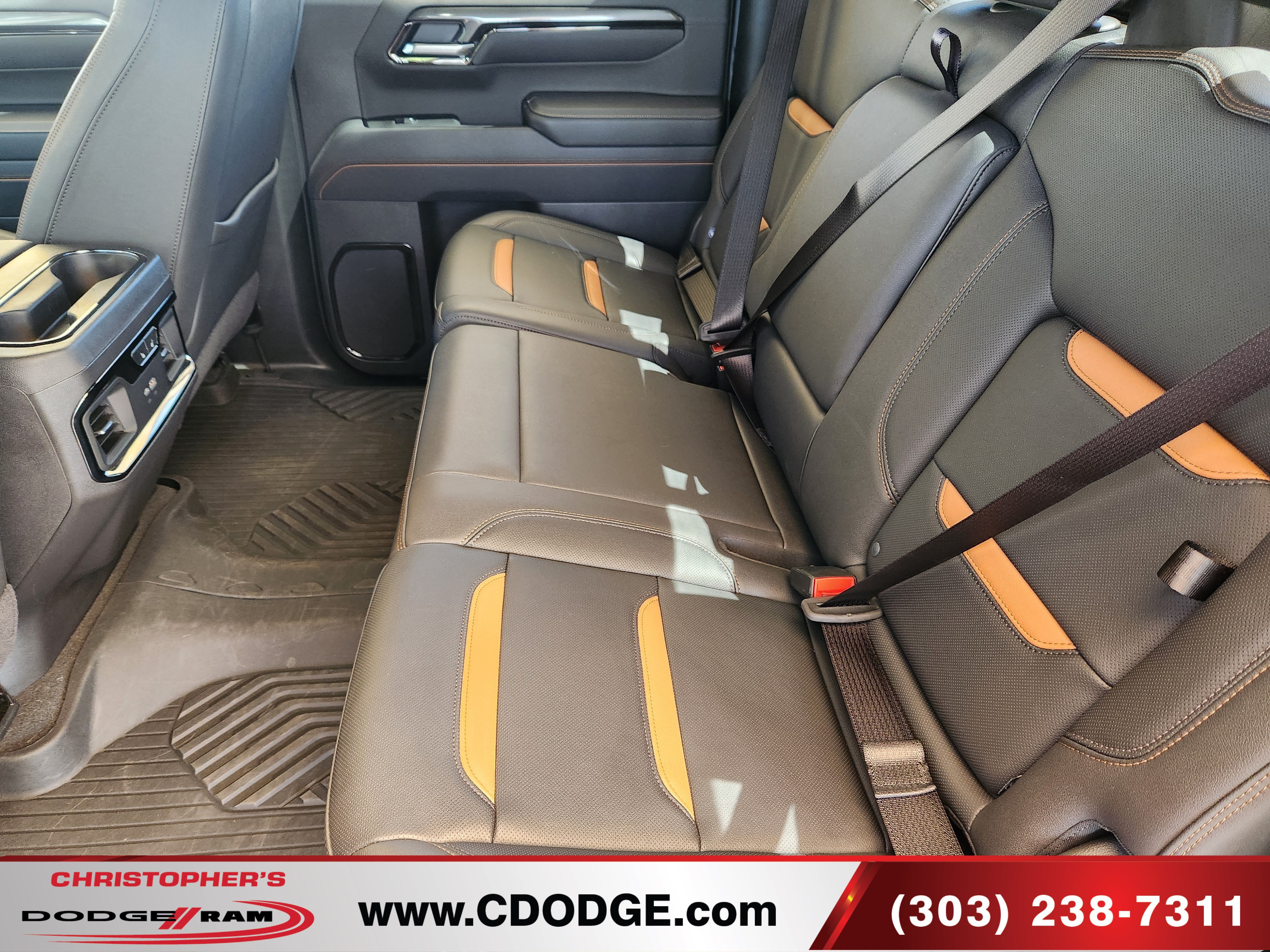 Used 2025 GMC Sierra 1500 AT4 w/ AT4 Premium Package AWD/4WD image 20