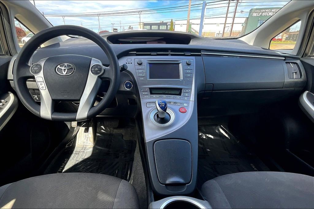 Used 2015 Toyota Prius Two image 16