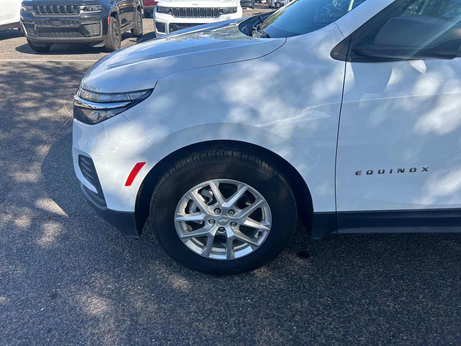 Used 2022 Chevrolet Equinox LS w/ LPO, Floor Liner Package FWD image 26