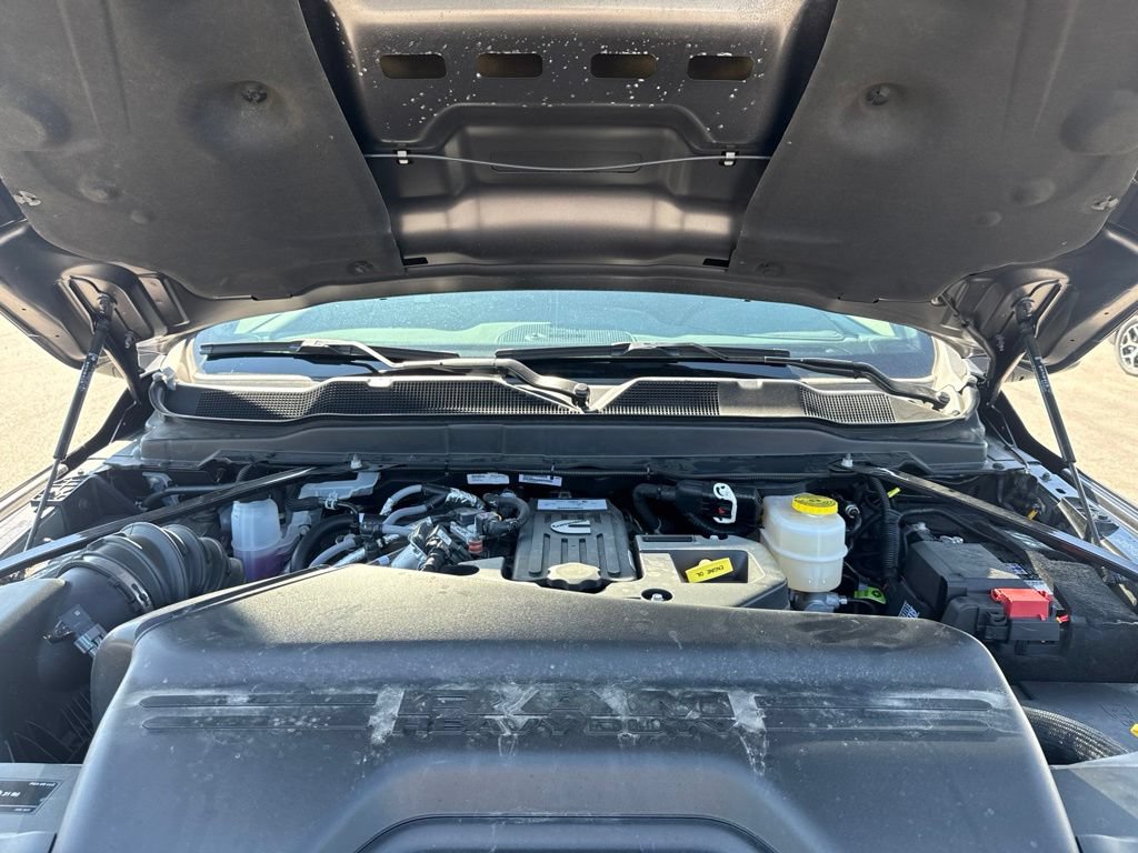 New 2026 RAM 2500 Laramie w/ Night Edition AWD/4WD image 31
