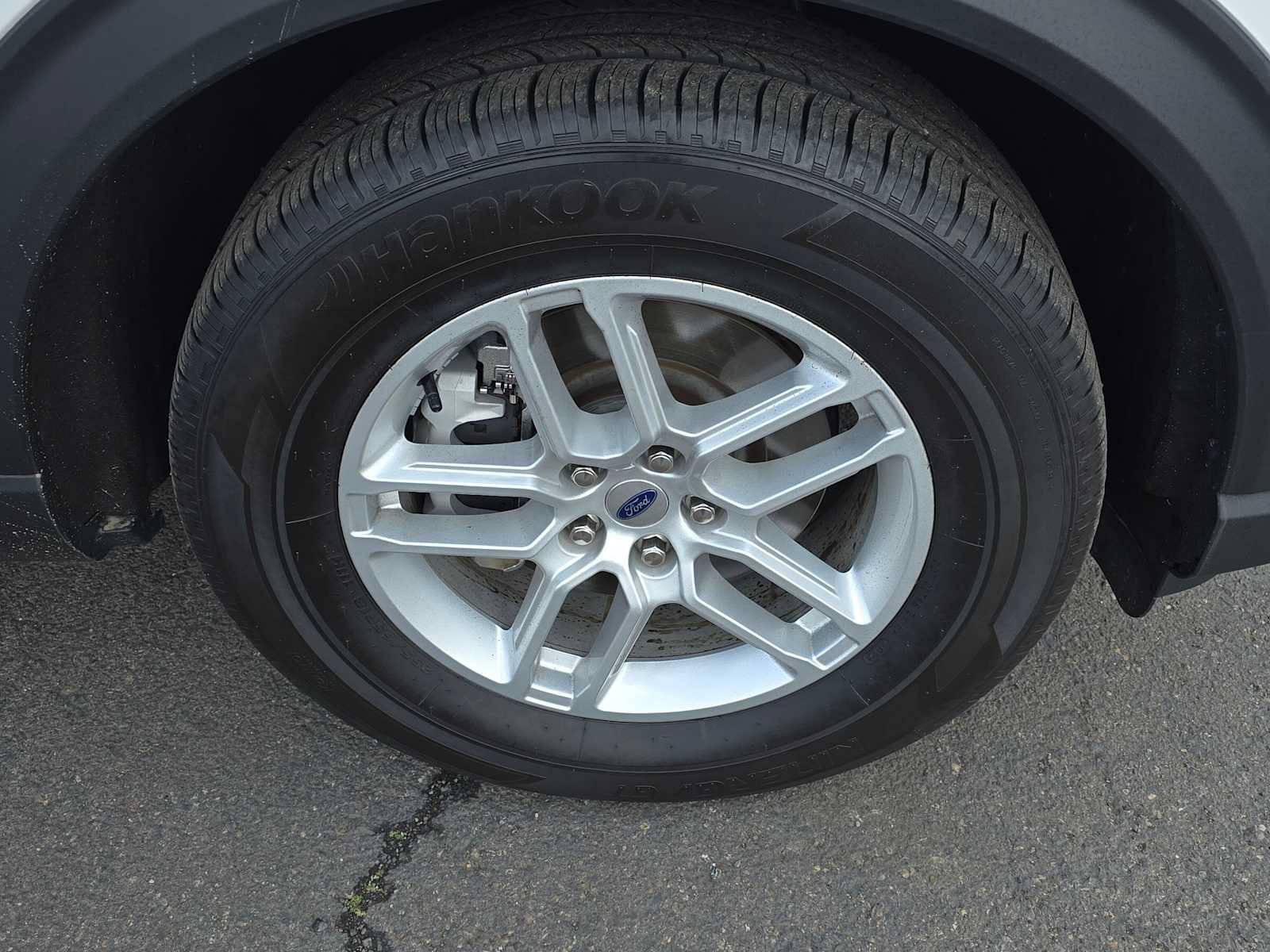 Used 2025 Ford Explorer Active w/ Active Comfort Package RWD image 9