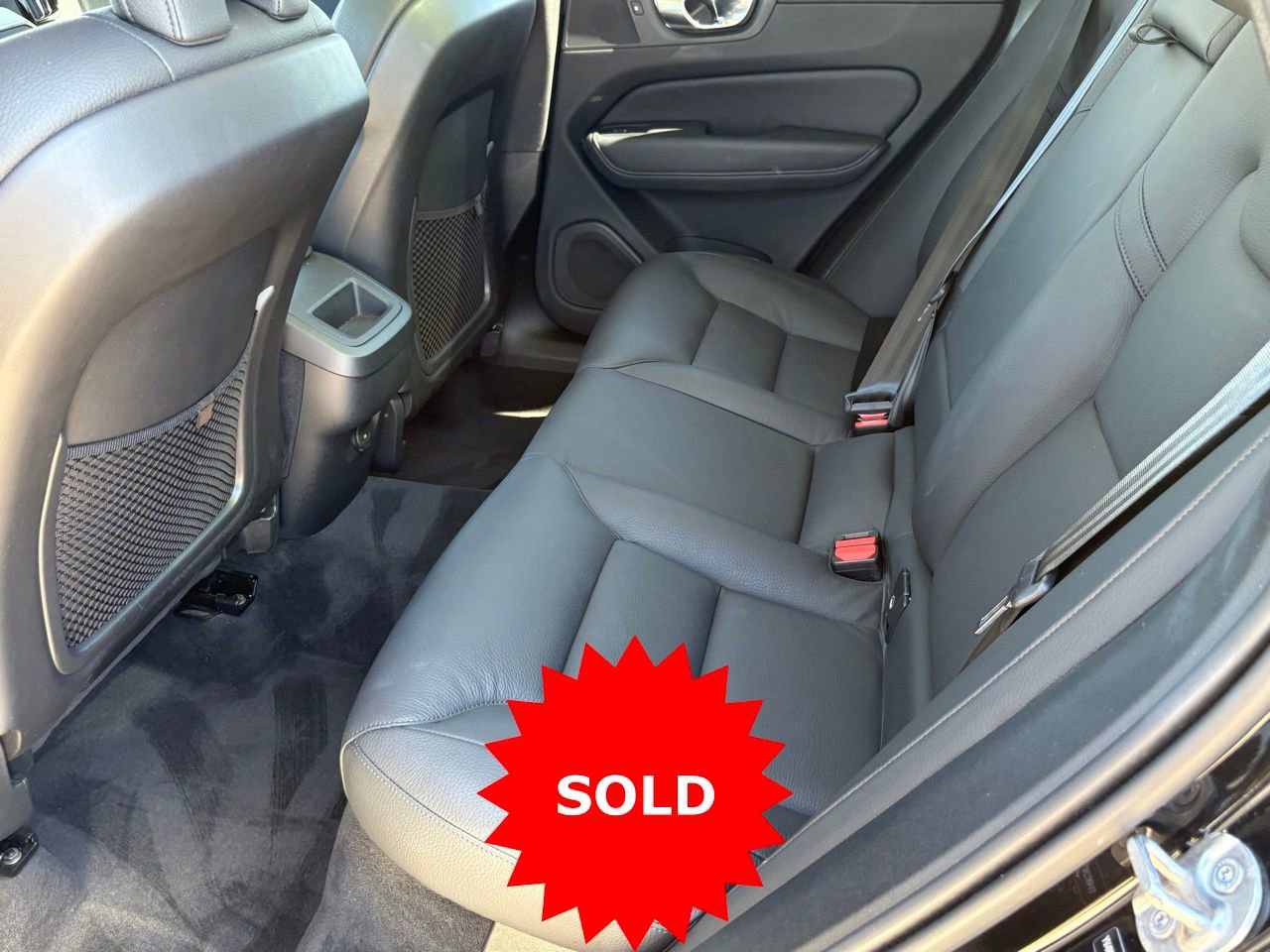 Certified 2025 Volvo XC60 B5 Plus image 33