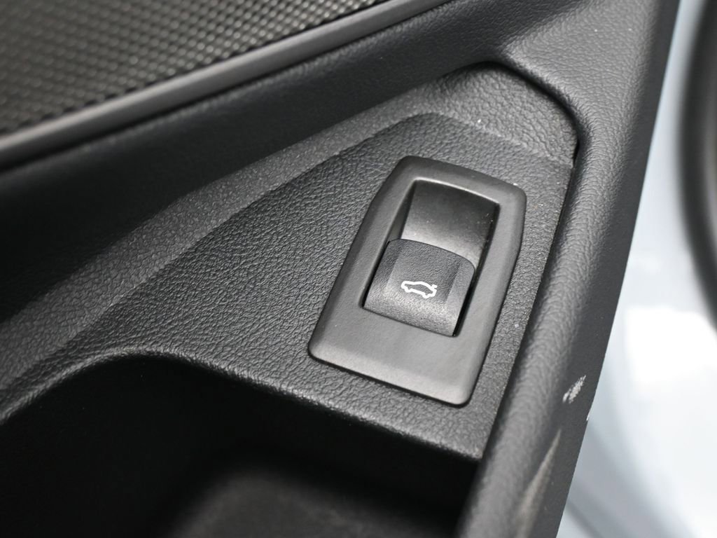 Used 2024 BMW M3 Competition w/ Executive Package image 35