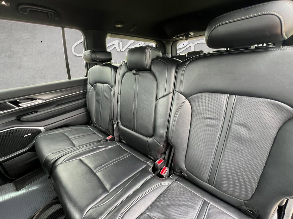 Used 2024 Jeep Wagoneer Series II w/ Flexible Seating Group RWD image 22
