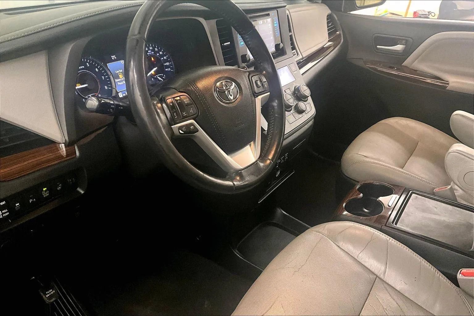 Used 2015 Toyota Sienna Limited Premium image 13