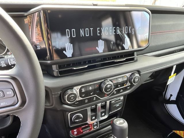 New 2025 Jeep Wrangler Rubicon image 34