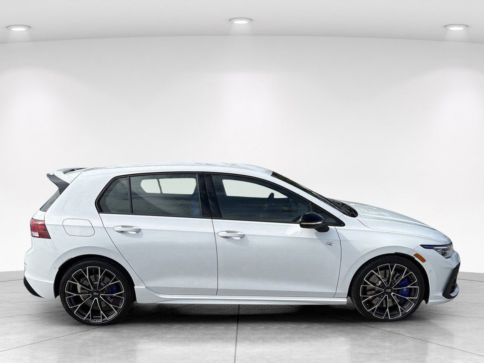 Used 2025 Volkswagen Golf w/ Euro Style Package AWD/4WD image 3